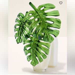 Bath & Body Works Sparkly Monstera Leaves Light Up/Scent Control Wallflower Plug